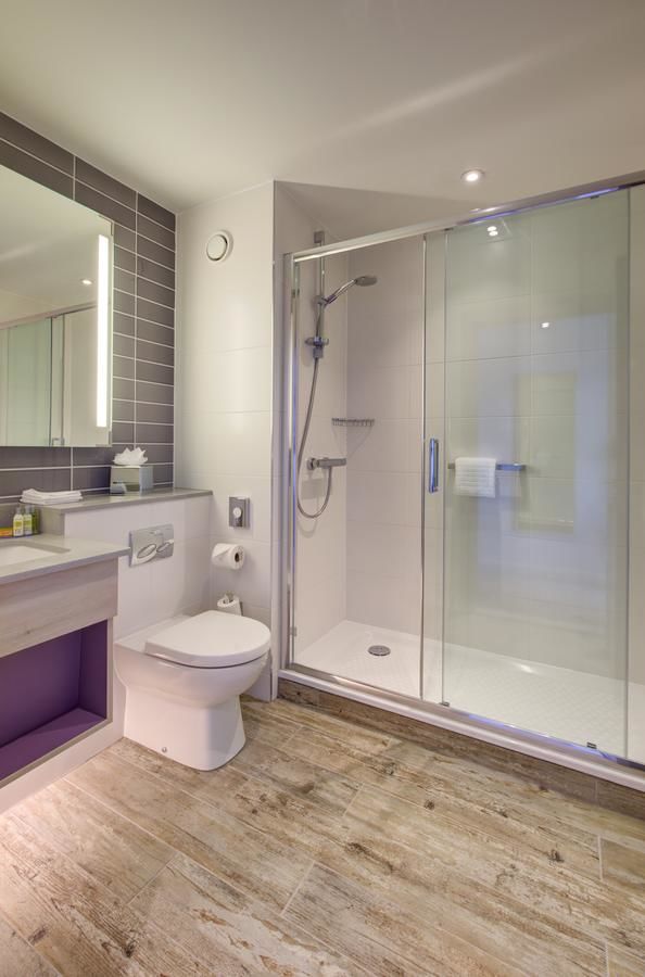 Отель Hilton Garden Inn Dublin Custom House Дублин