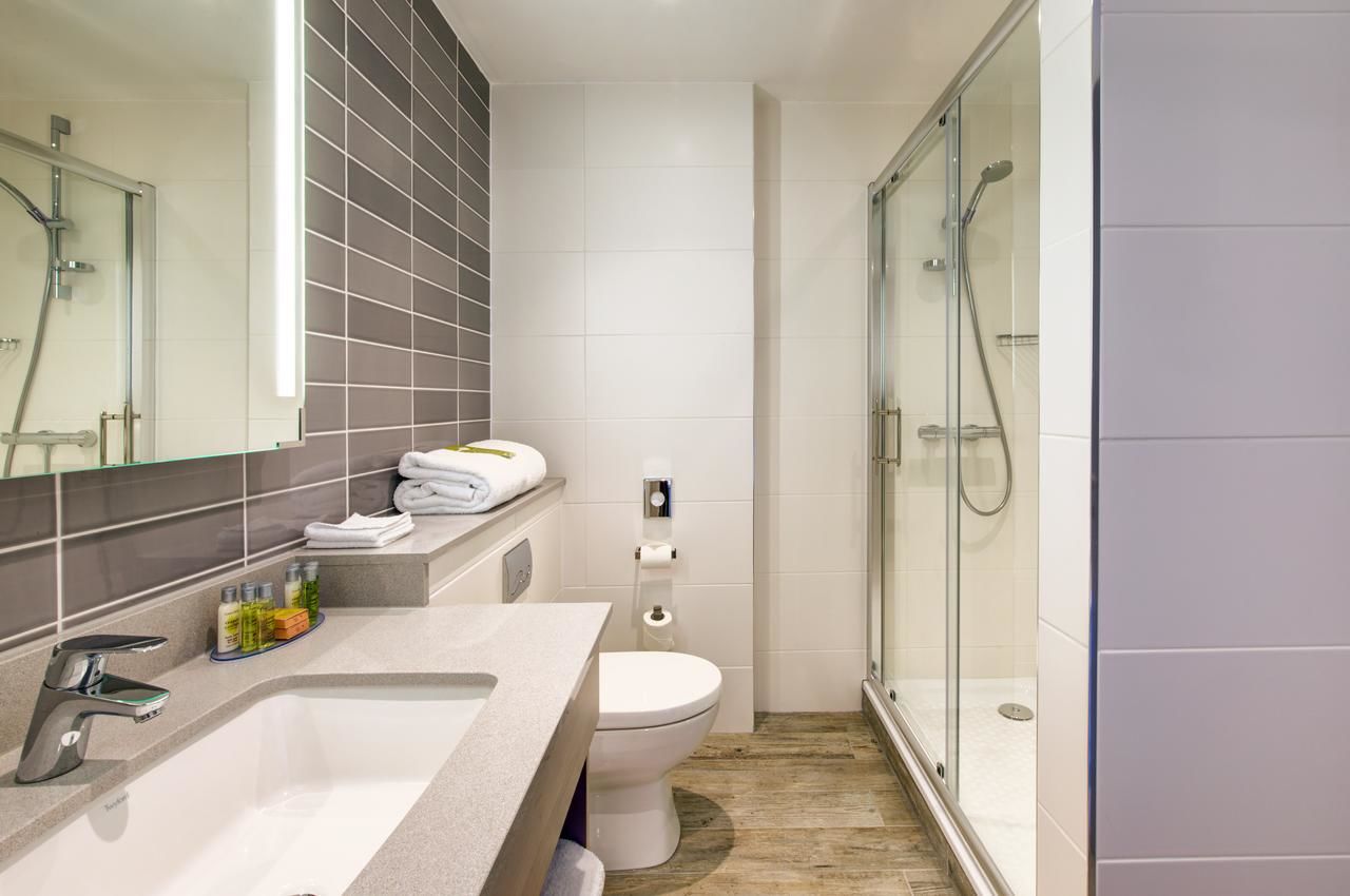 Отель Hilton Garden Inn Dublin Custom House Дублин-20