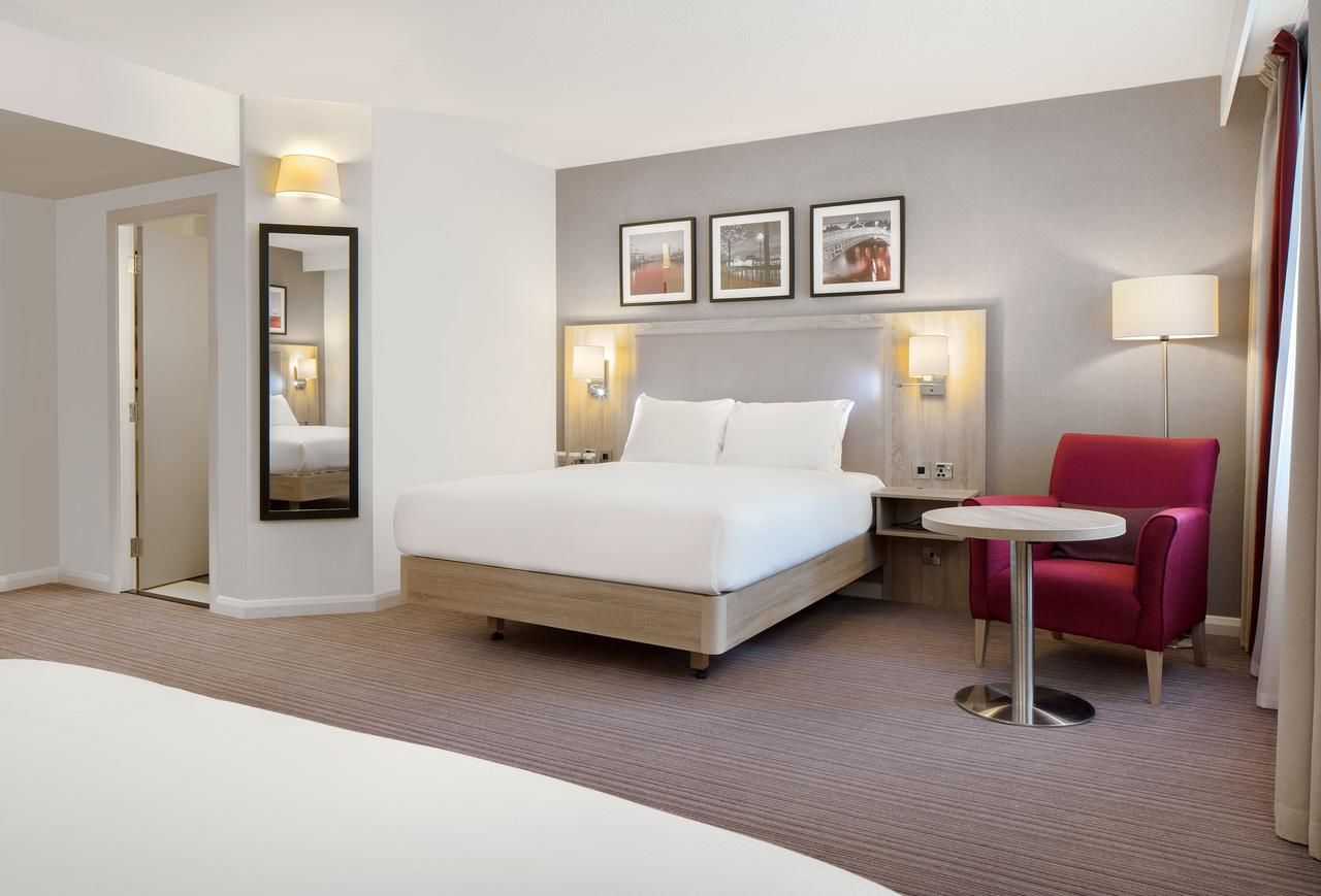 Отель Hilton Garden Inn Dublin Custom House Дублин