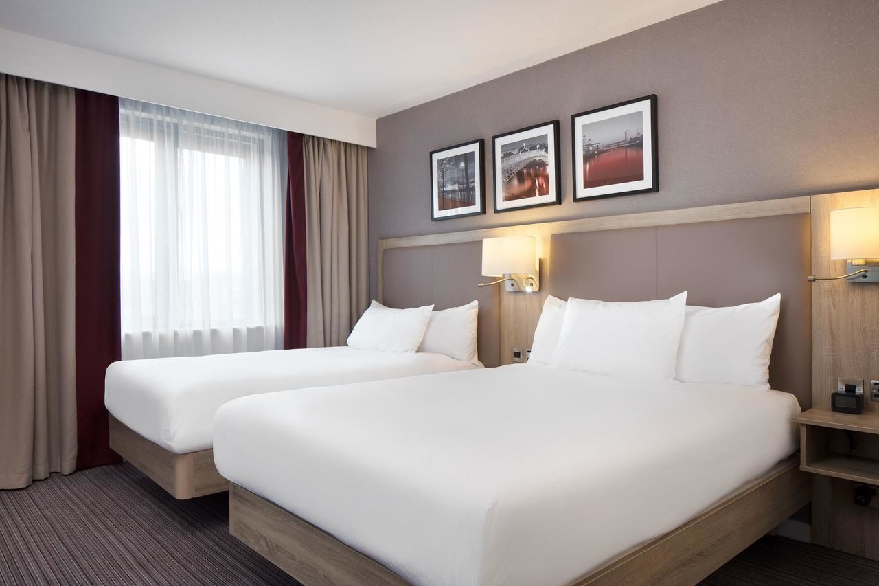 Отель Hilton Garden Inn Dublin Custom House Дублин