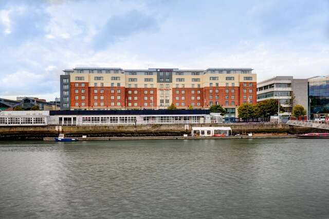 Отель Hilton Garden Inn Dublin Custom House Дублин-15