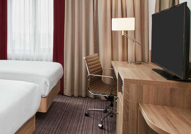 Отель Hilton Garden Inn Dublin Custom House Дублин-38